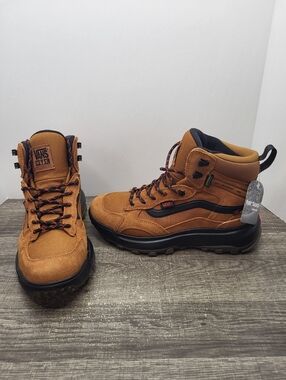 Vans MTE Crestline Mens Sz 7 Wm 8.5 Waterproof Brown Athletic Outdoor Sports New